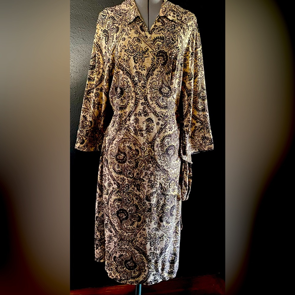 Ladies classic wrap dress by George! Classy brown with black design and accents.
